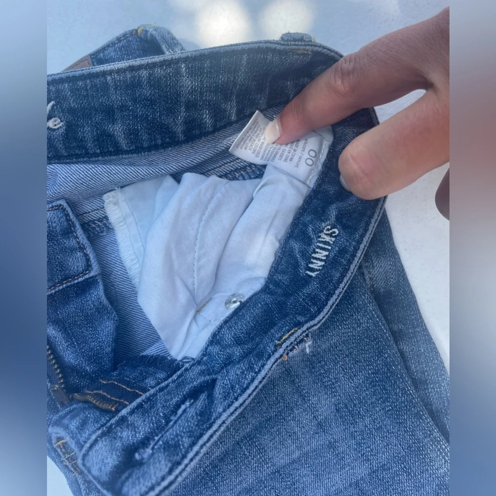 American Eagle Jeans - Picture 2 of 3